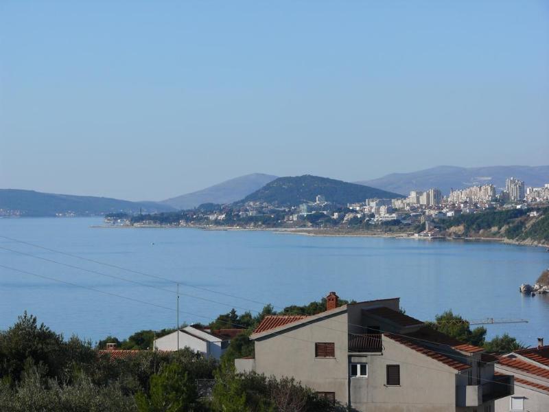Apartments And Rooms Stipe Podstrana Exterior photo