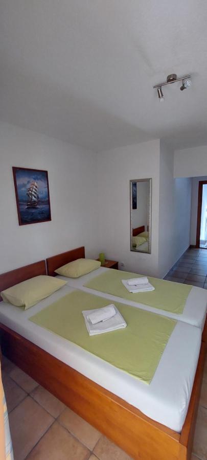 Apartments And Rooms Stipe Podstrana Exterior photo
